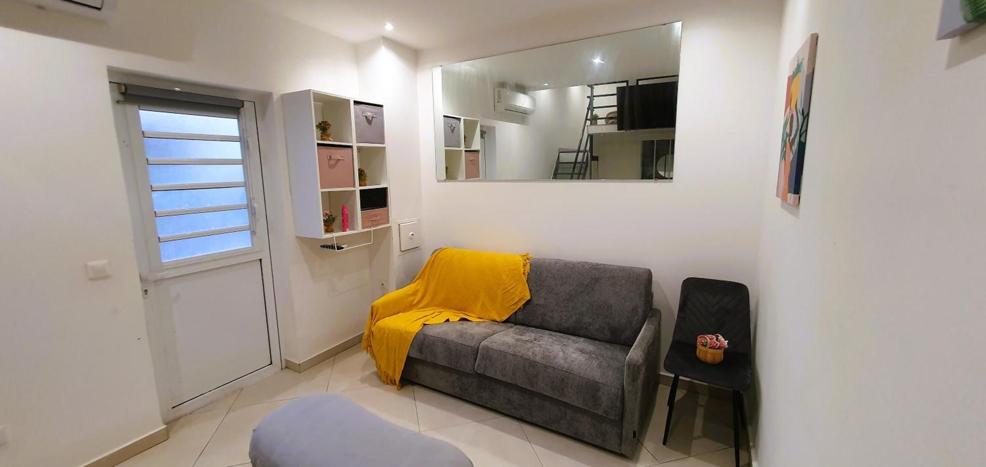 Studio Pour Jusqu'A 4 Personnes Proche De L'Hopital Et Du Centre Ville แซงต์-เดอนี ภายนอก รูปภาพ